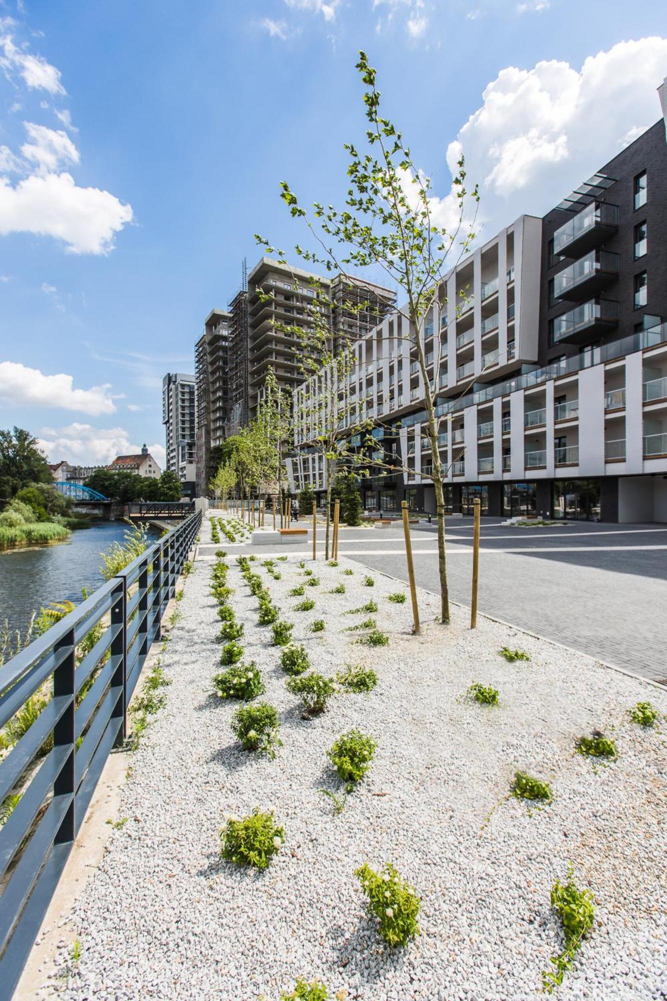 Family House By The River Odra -Panoramic Terrace - 3Room Apartment With 2 Separate Bedrooms And 2 Balconies By Wroapart-Pl- Perfect For Family & Business Stays Breslávia Exterior foto