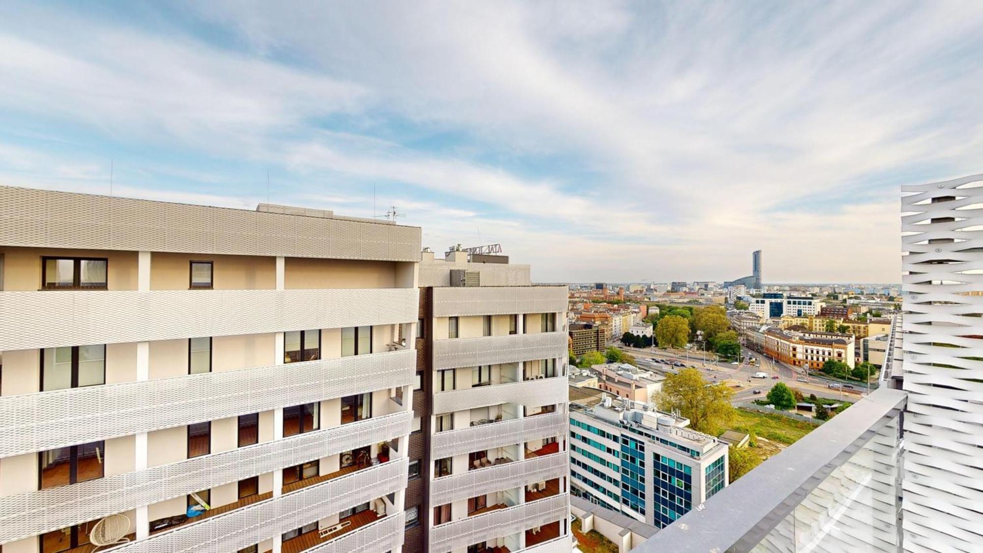 Family House By The River Odra -Panoramic Terrace - 3Room Apartment With 2 Separate Bedrooms And 2 Balconies By Wroapart-Pl- Perfect For Family & Business Stays Breslávia Exterior foto